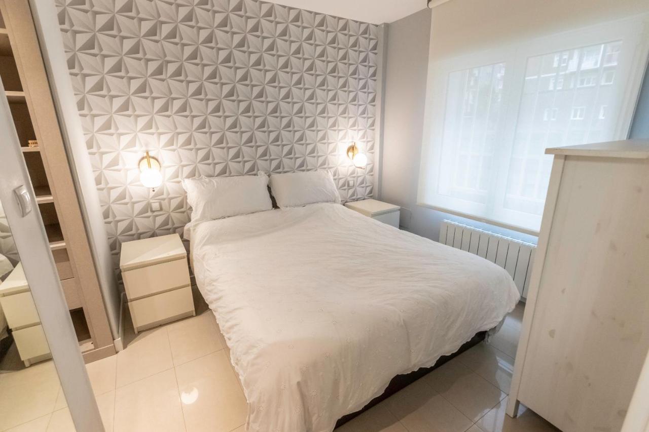 Apartamento En Centro De Bilbao, Deusto Apartment Bagian luar foto